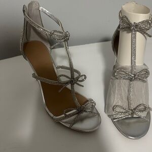 BRAND NEW Silver and rhinestones 4.5 inch heels with bows